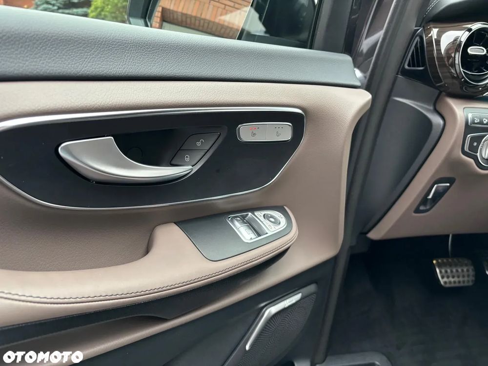 Mercedes-Benz Klasa V 300 d 4-Matic 9G-Tronic Avantgarde (d³ugi) - 17