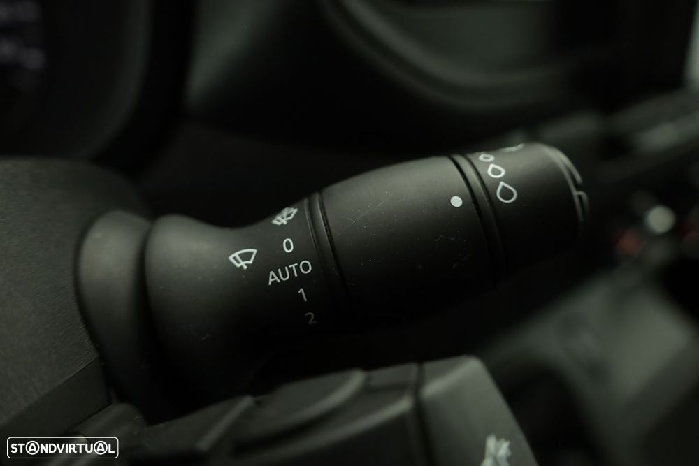 Renault master ver-2-3-dci-l2h2-3-5t - 13