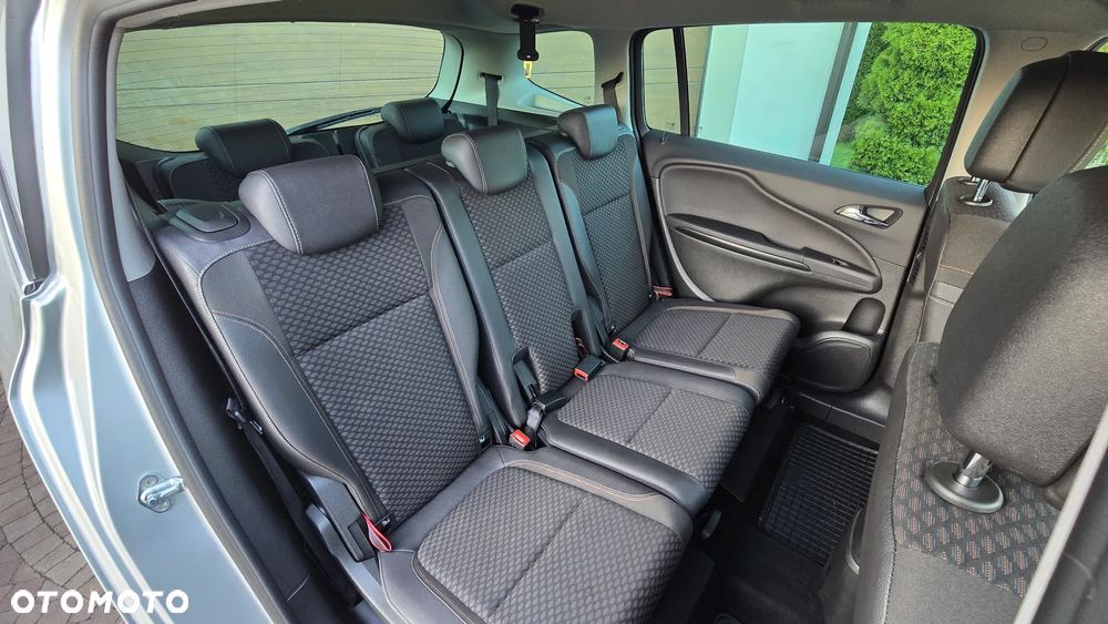 Opel Zafira - 32