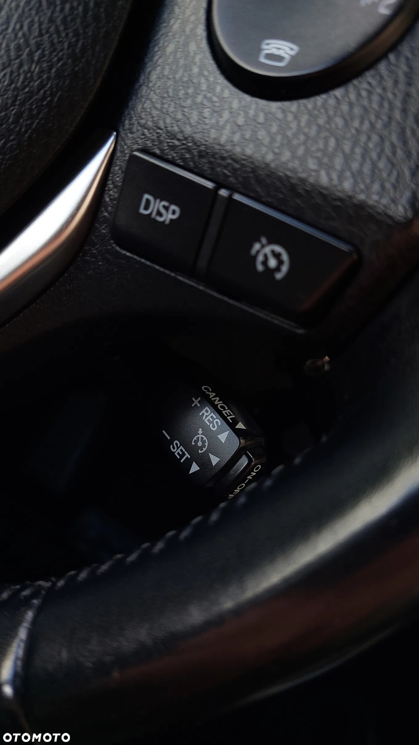 Toyota Auris 1.6 Premium MS - 28