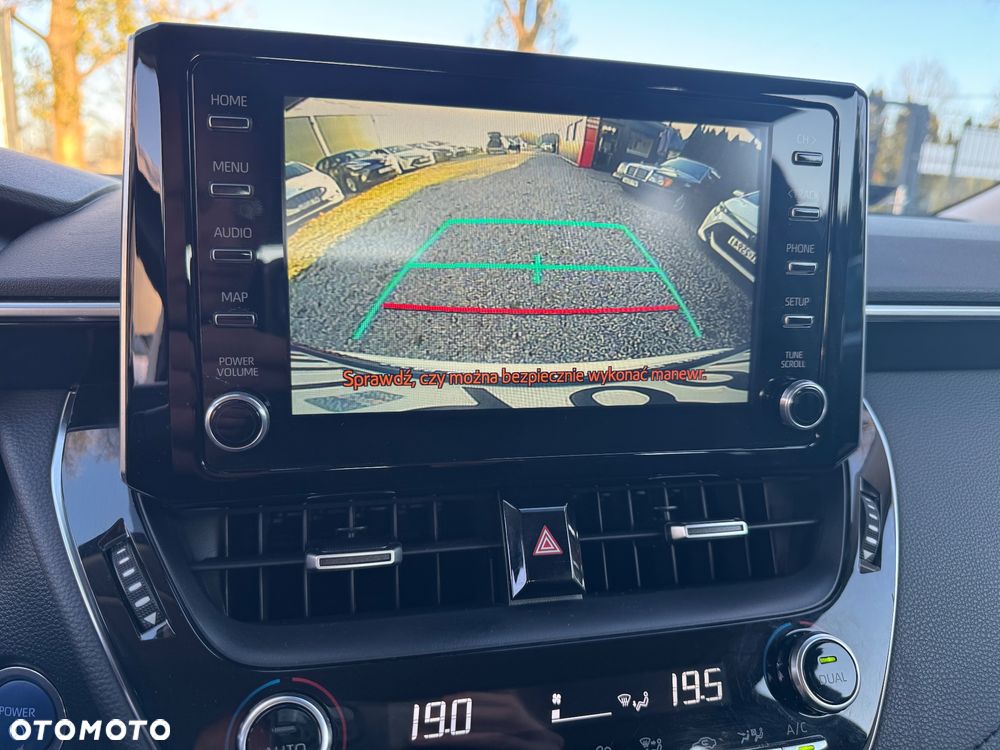 Toyota Corolla 1.8 Hybrid Comfort - 14