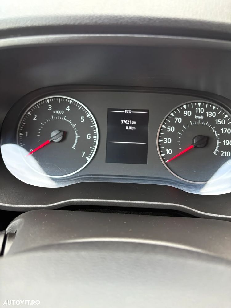 Dacia Duster TCe 150 GPF 4WD SL Techroad - 36