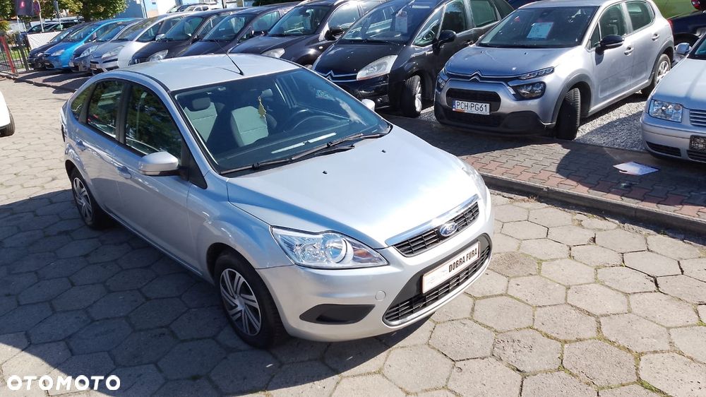 Ford Focus 1.6 Ambiente - 11