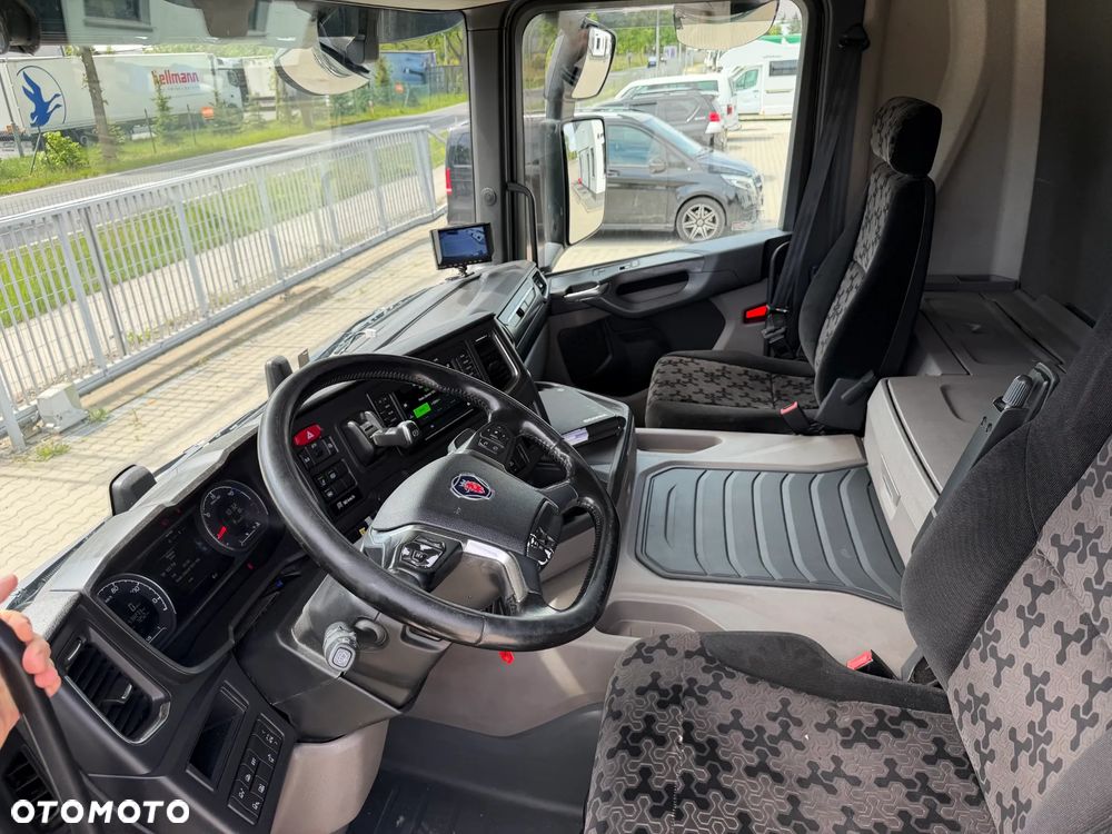 Scania G450 XT, Hydraulika - 10