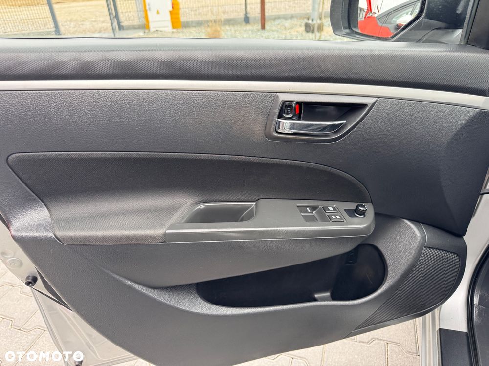 Suzuki Swift 1.3 DDiS Comfort - 16