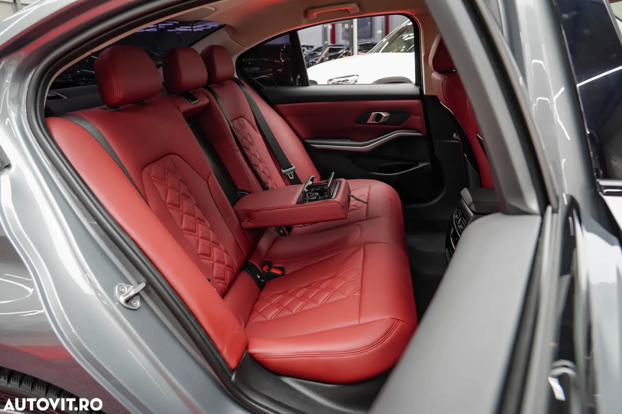 BMW Seria 3 320d xDrive AT M Sport - 11