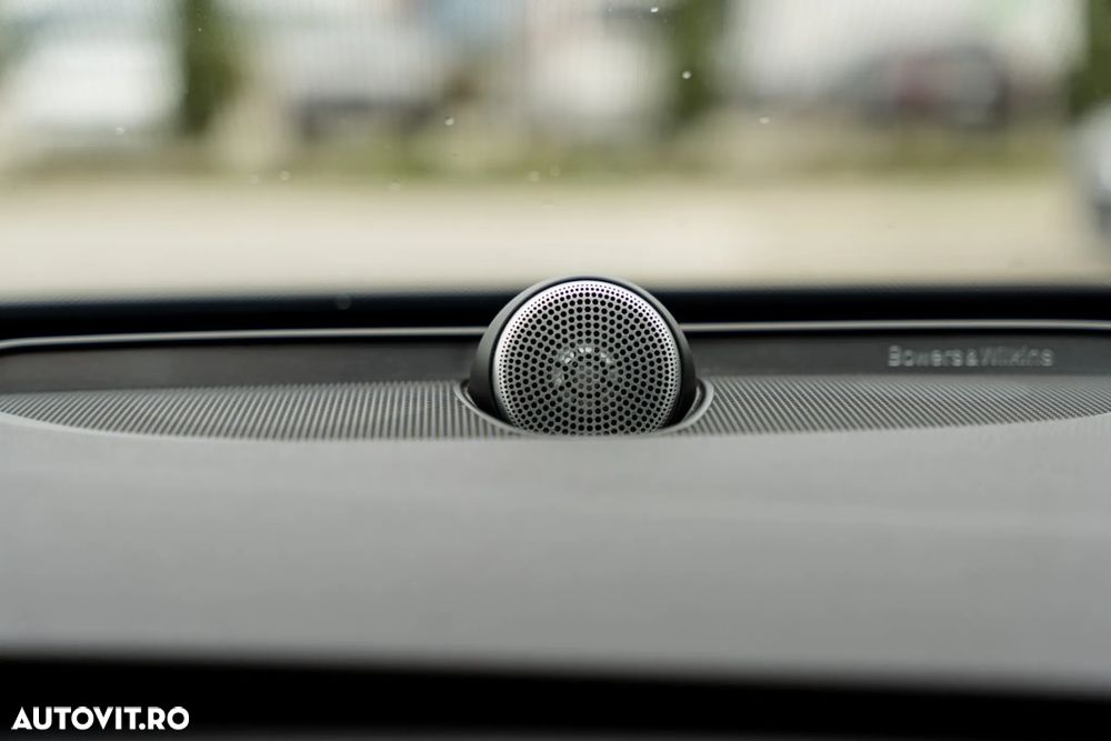 Volvo XC 90 D5 AWD Geartronic RDesign - 26