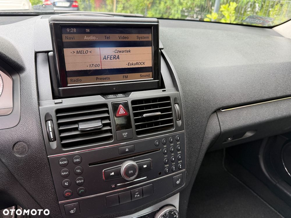 Mercedes-Benz Klasa C ver-200-7g--tronic-avantgarde-edition - 6