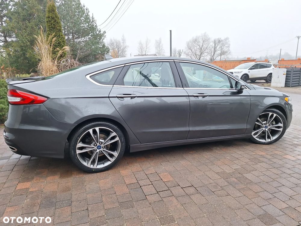 Ford Fusion - 14