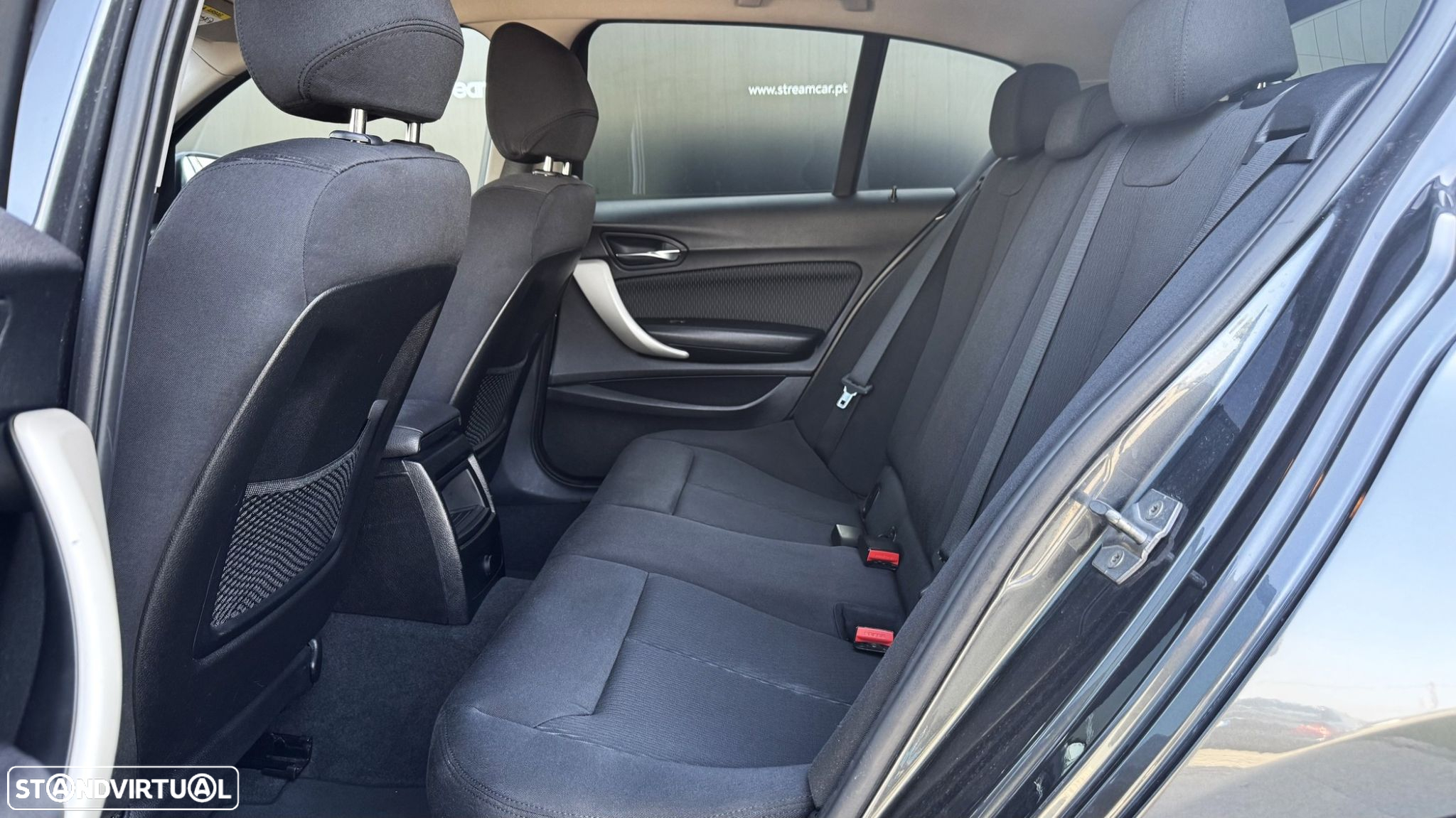 BMW 116 d EfficientDynamics Edition Urban Line - 29