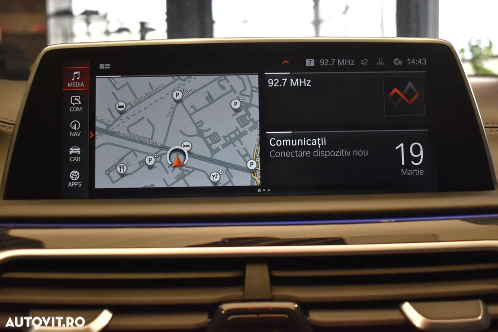 BMW Seria 7 740Ld xDrive MHEV - 18