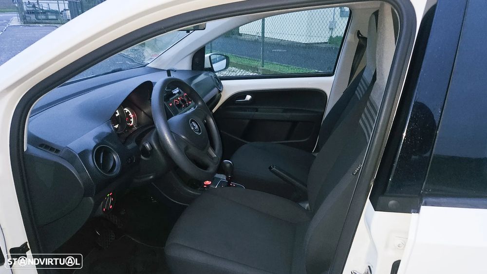 VW Up! 1.0 High Auto - 15