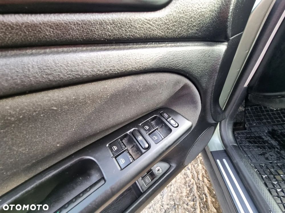 Volkswagen Passat 2.0 Comfortline - 9