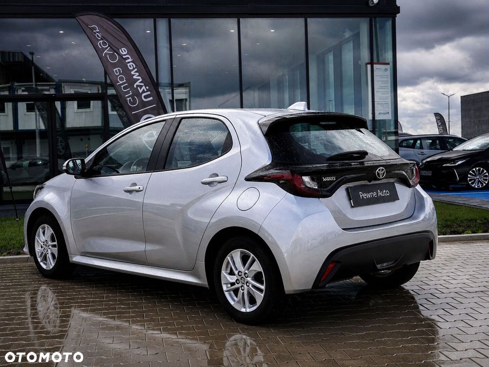 Toyota Yaris - 6