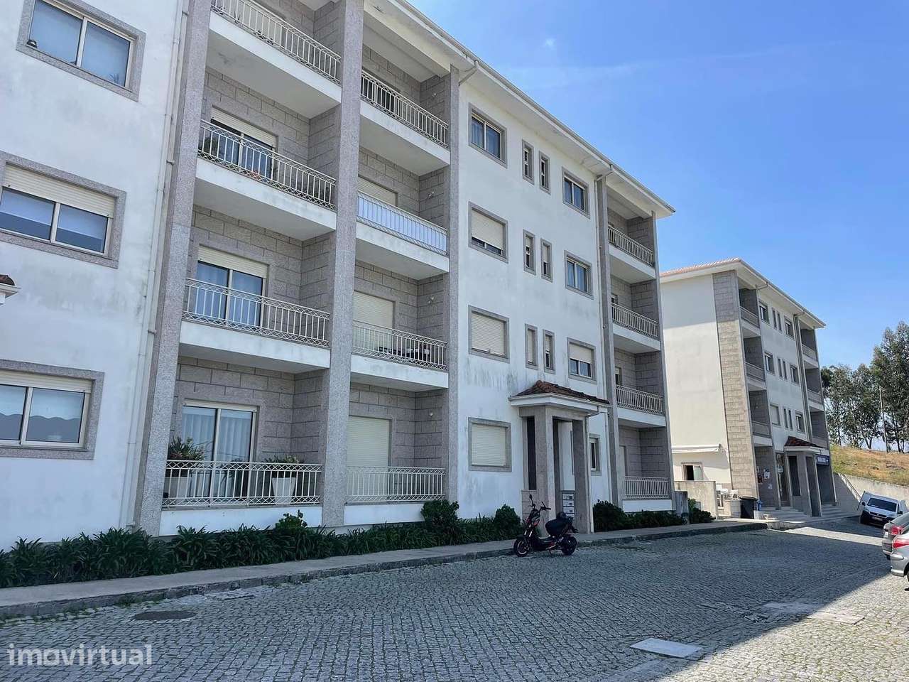 Apartamento T2 Venda em Lustosa e Barrosas (Santo Estêvão),Lousada - Grande imagem: 2/22