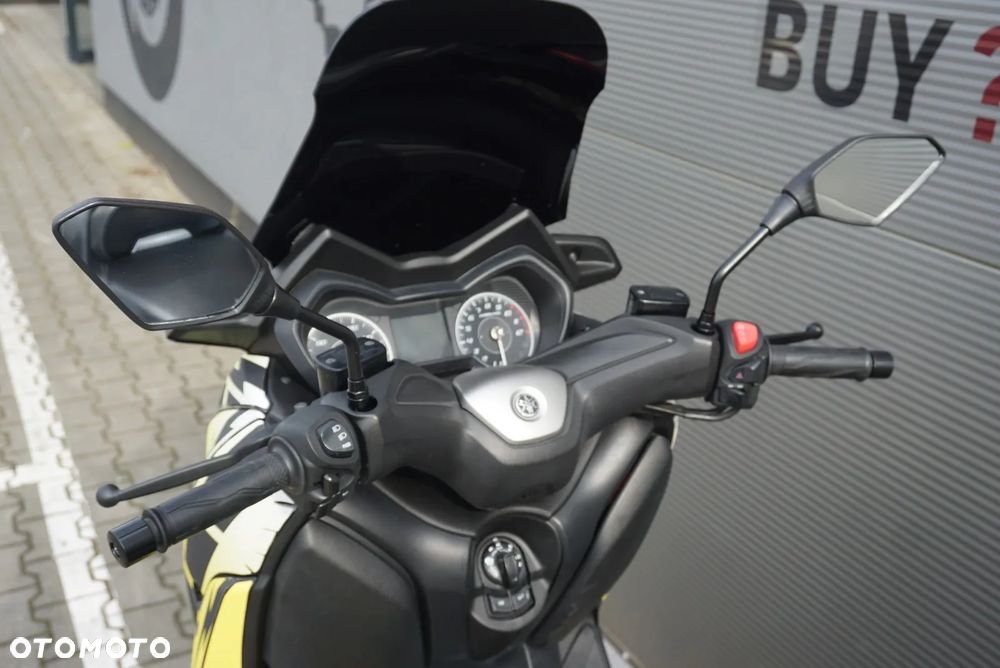 Yamaha X-max - 22