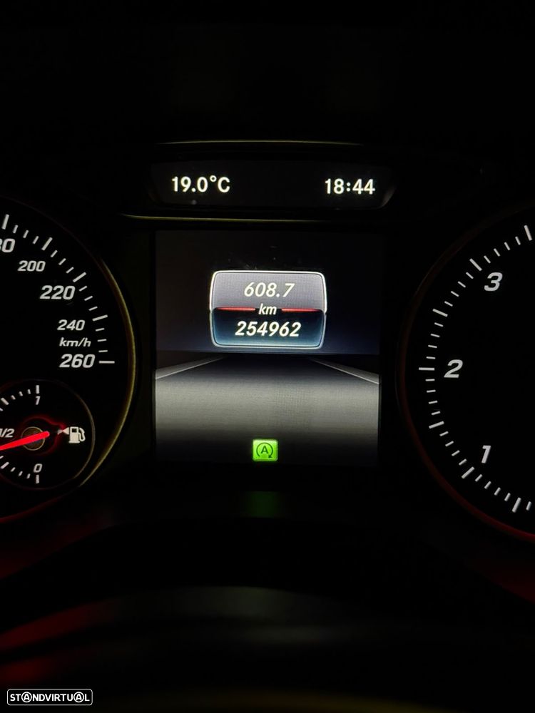 Mercedes-Benz A 180 CDI (BlueEFFICIENCY) Urban - 6