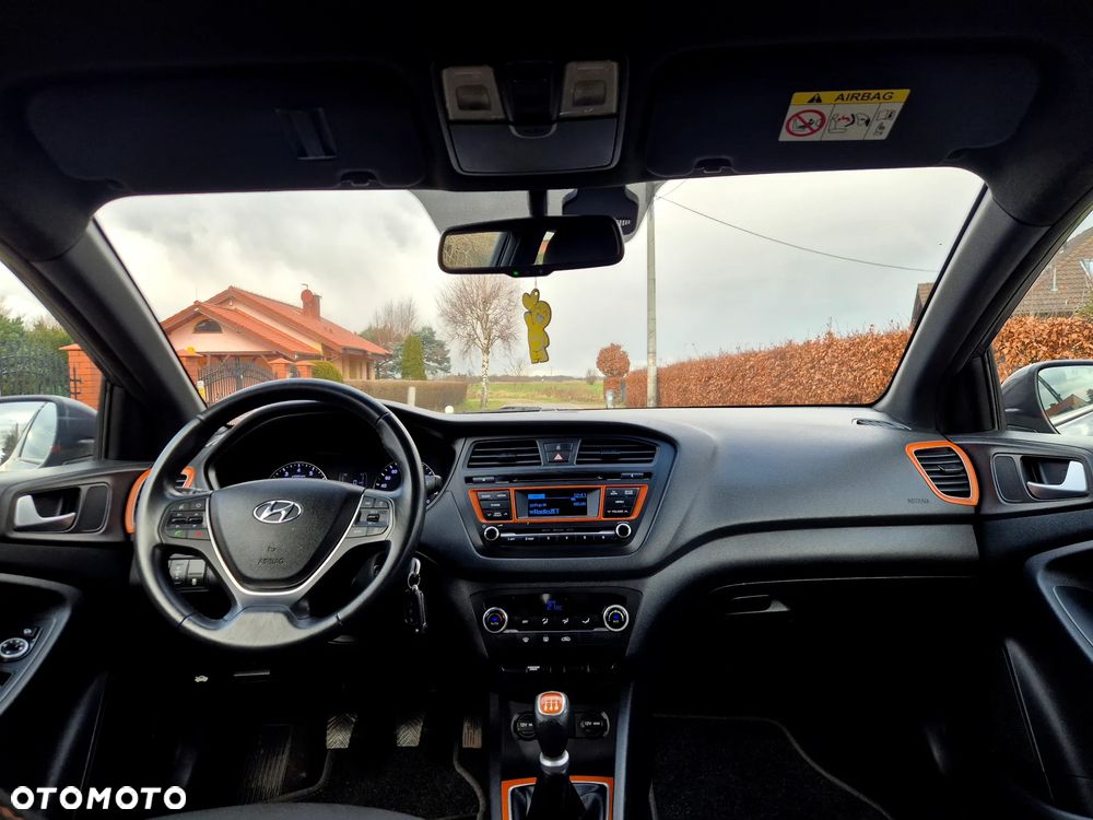 Hyundai i20 1.2 Intro Edition - 31
