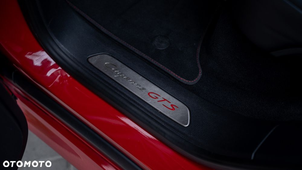 Porsche Cayenne GTS - 26