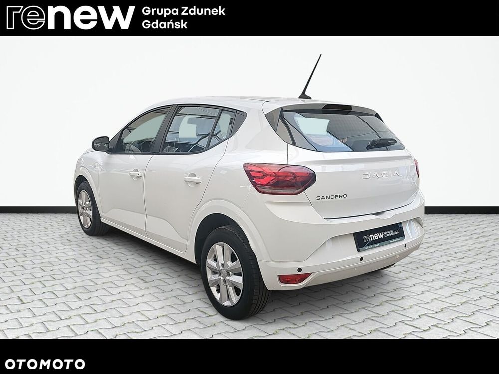 Dacia Sandero - 10