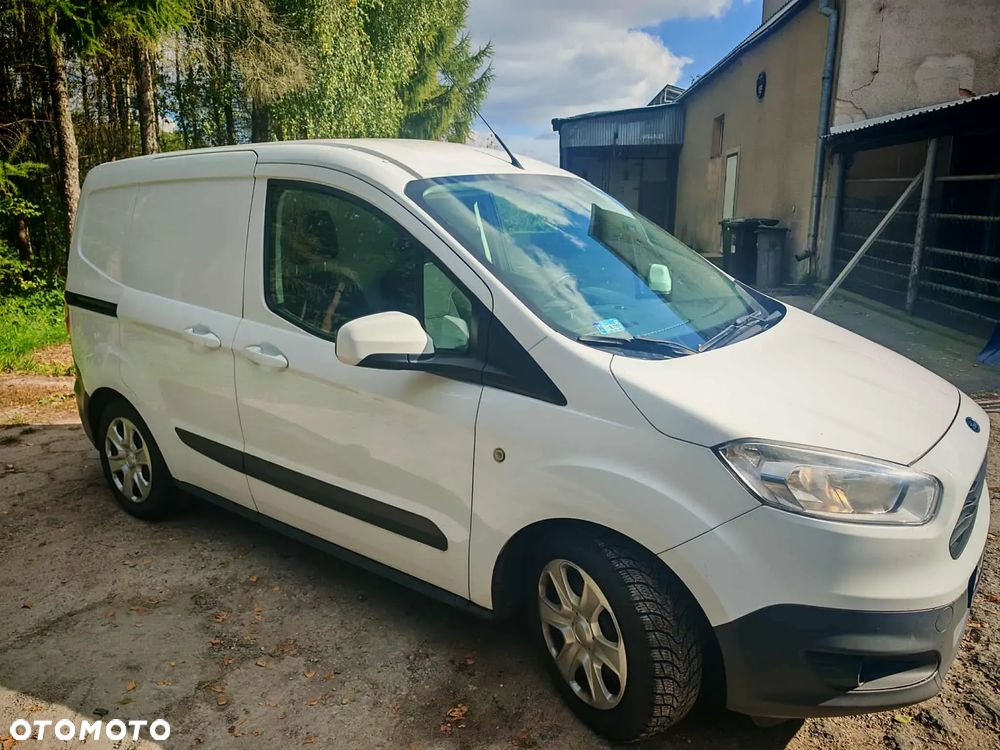 Ford Transit Courier - 1