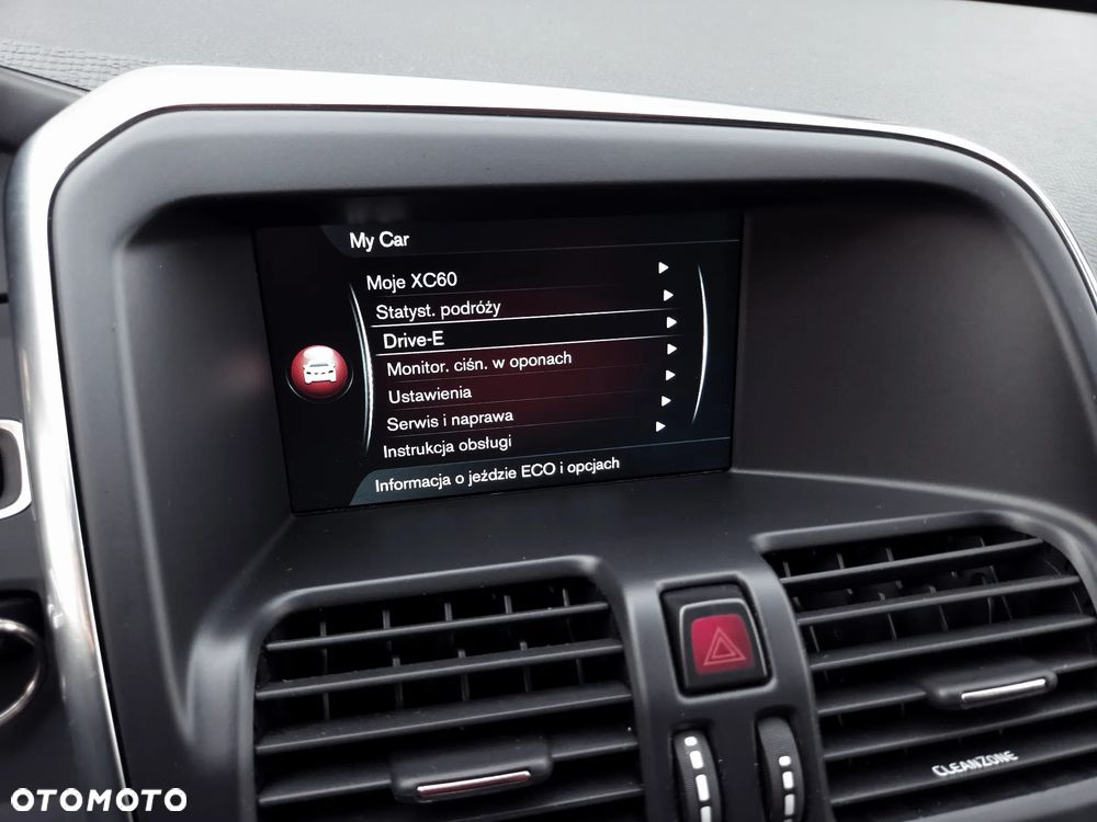 Volvo XC 60 D4 Geartronic Summum - 33