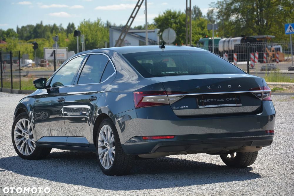 Skoda Superb 2.0 TSI DSG Style - 9