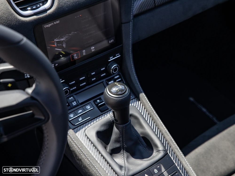 Porsche 718 Spyder - 54