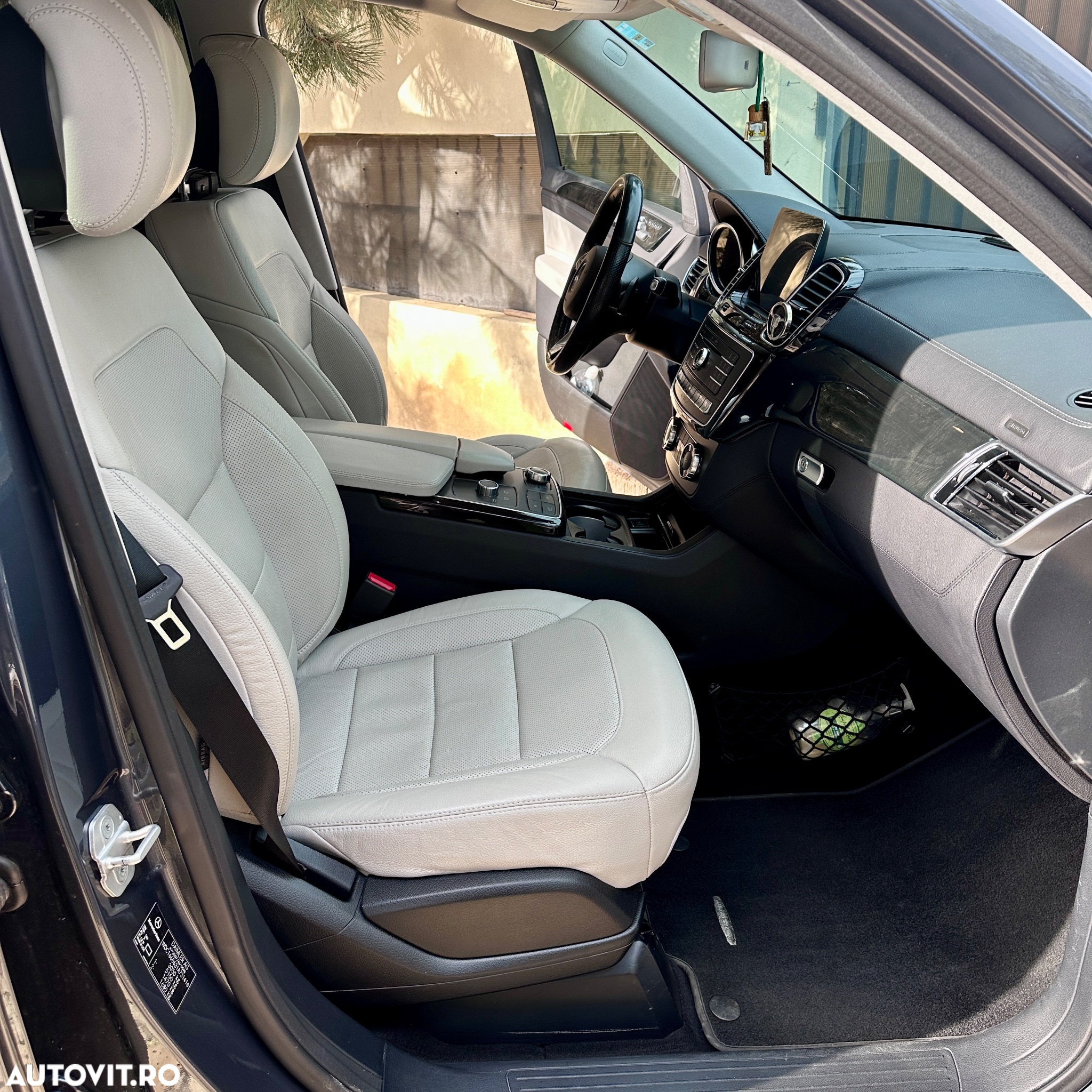 Mercedes-Benz GLE 500 e 4MATIC - 9