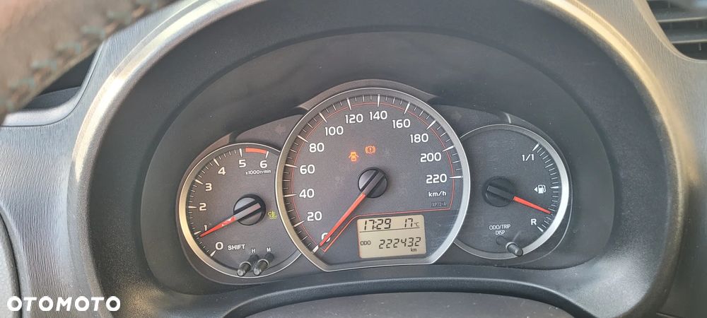Toyota Yaris 1.4 D-4D - 14