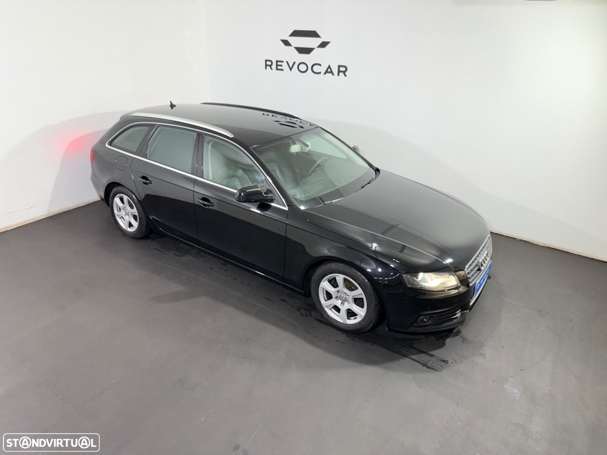 Audi A4 Avant 2.0 TDI Advance - 33