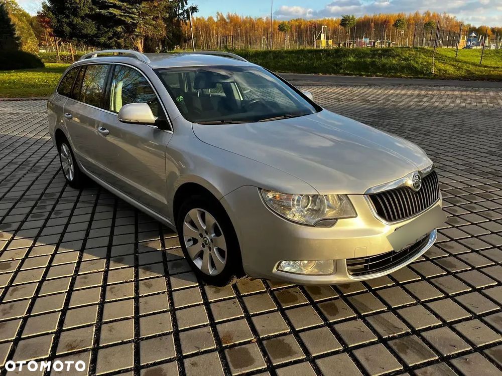 Skoda Superb 2.0 TDI Ambition - 2