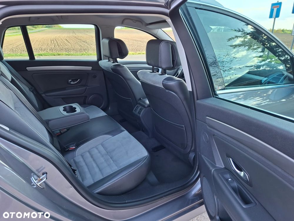 Renault Laguna ENERGY dCi 175 FAP Start & Stop GT - 21