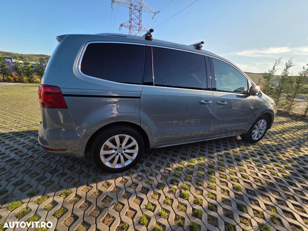 Volkswagen Sharan 2.0 TDI 4MOTION BlueMotion Technology Highline - 3