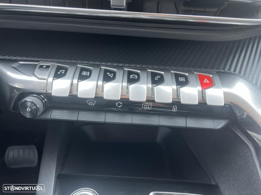 Peugeot 3008 1.6 Hybrid Allure e-EAT8 - 34