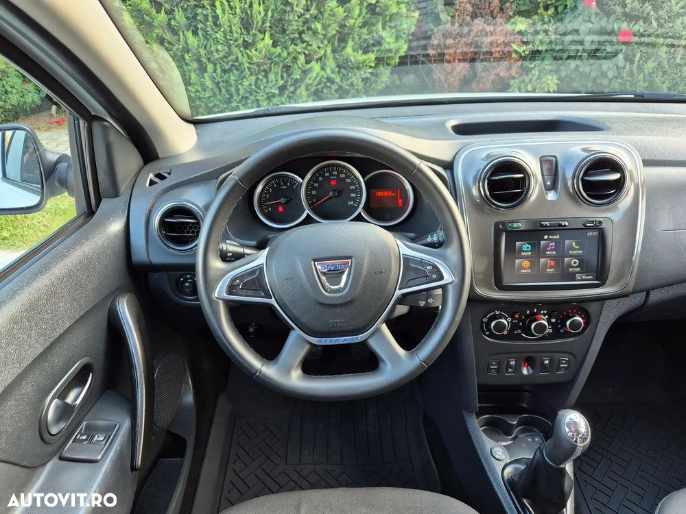 Dacia Sandero Stepway - 12
