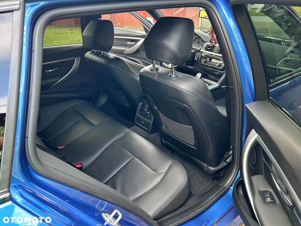 BMW Seria 3 320d M Sport - 15