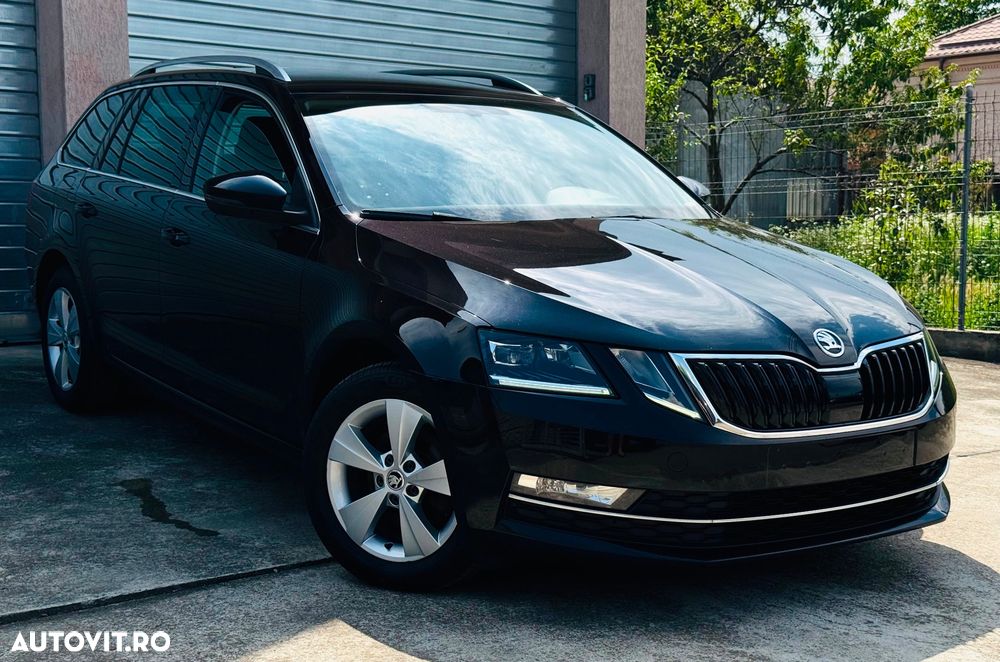 Skoda Octavia 1.6 TDI DSG Style - 2