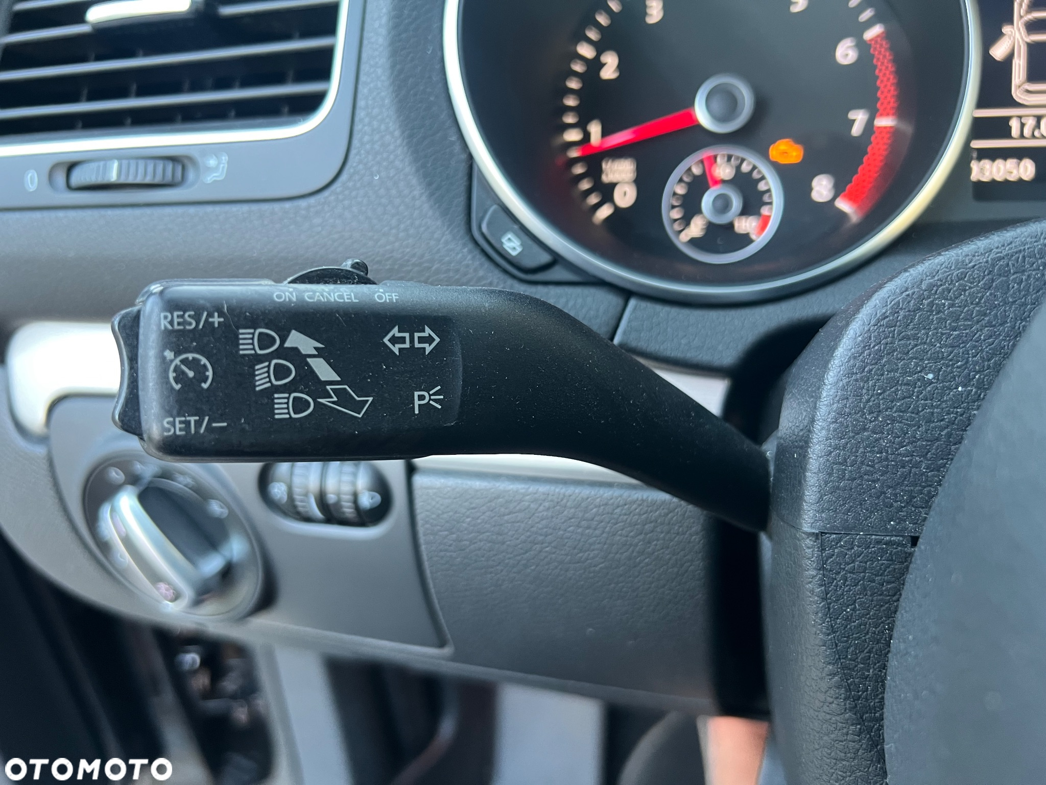 Volkswagen Golf 1.2 TSI BlueMotion Technology Team - 21