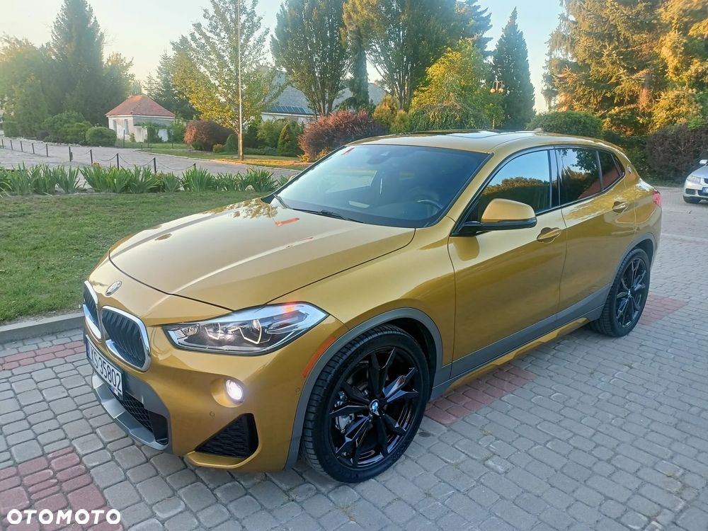 BMW X2 xDrive20i Advantage Plus - 9