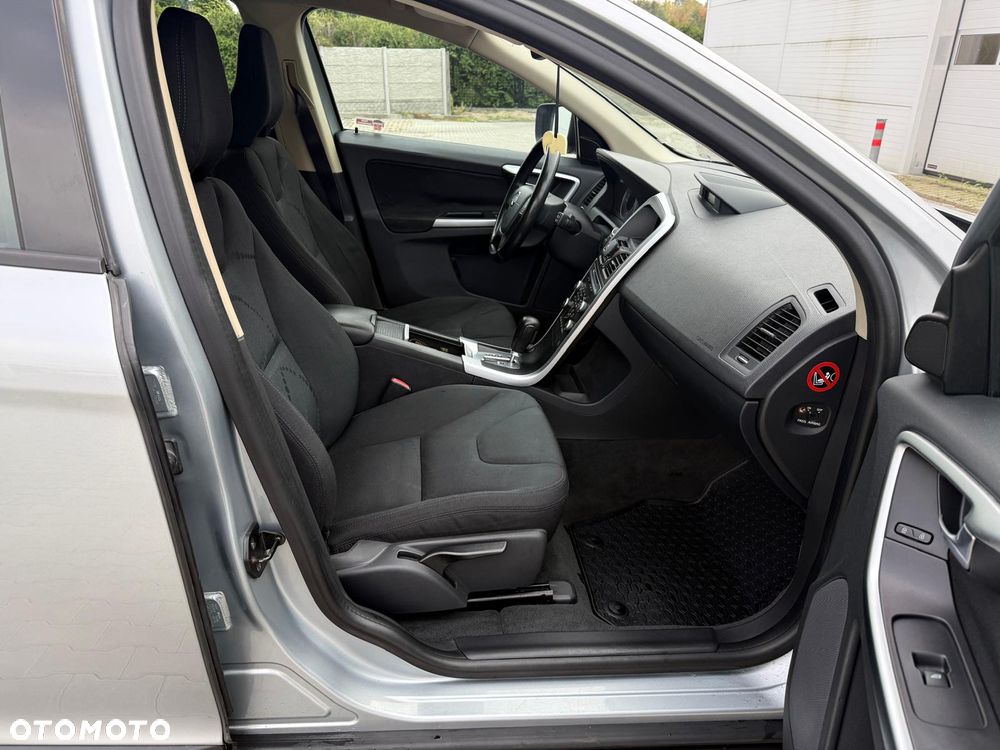 Volvo XC 60 - 22