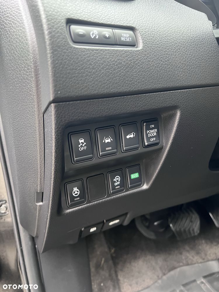 Nissan X-Trail - 5