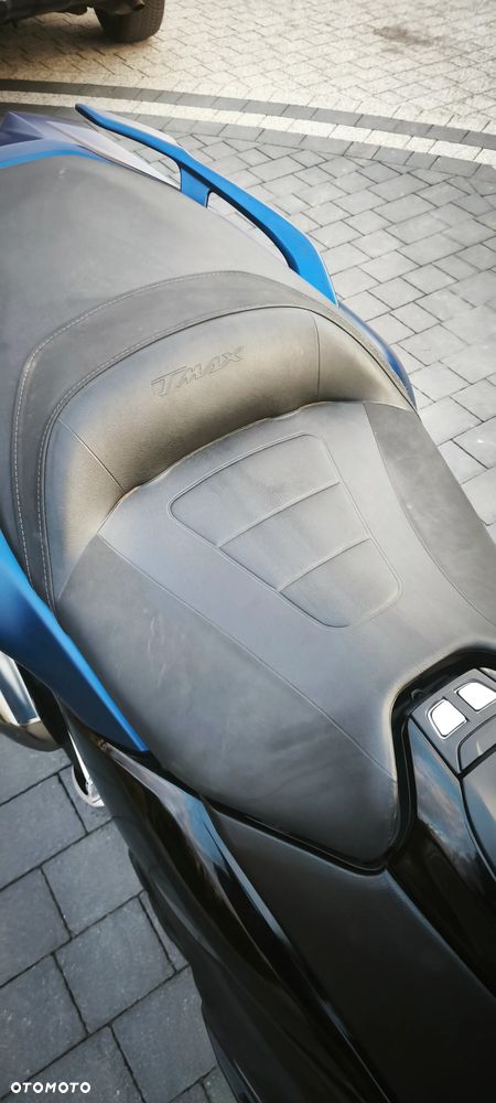 Yamaha Tmax - 12