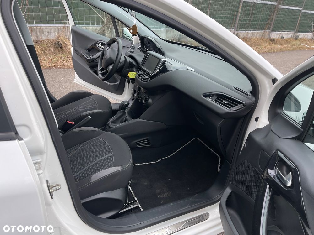Peugeot 208 PureTech 68 Access - 13