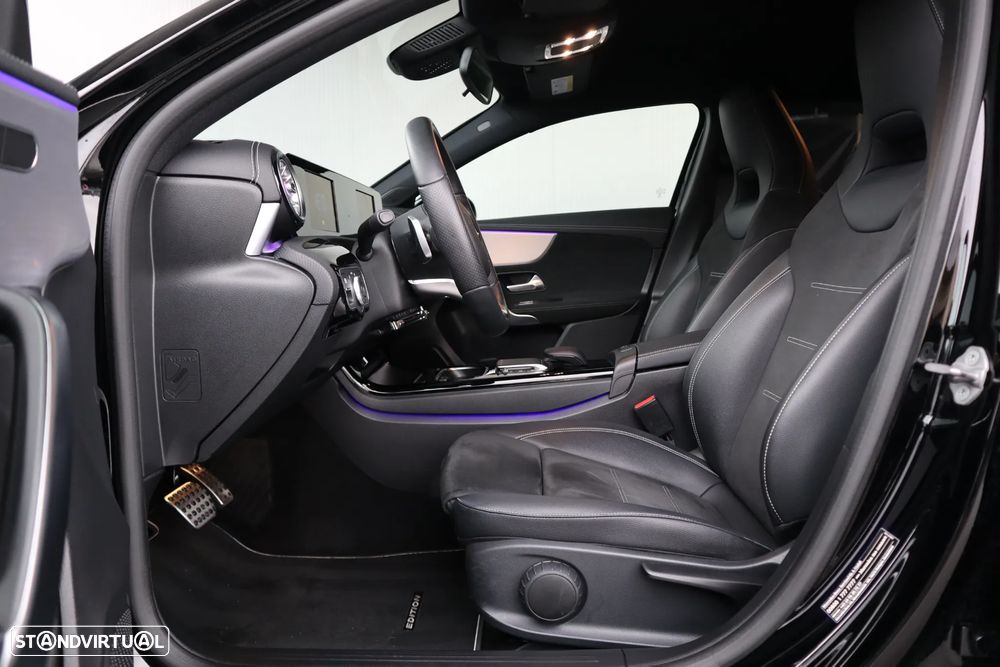 Mercedes-Benz A 250 e 8G-DCT AMG Line - 16