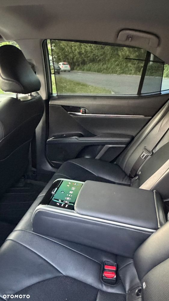 Toyota Camry 2.5 Hybrid Executive CVT - 13