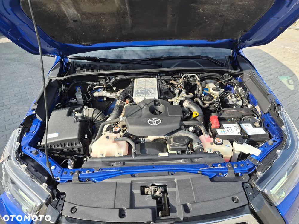 Toyota Hilux 2.8 D-4D Double Cab Invincible Sport 4x4 - 21