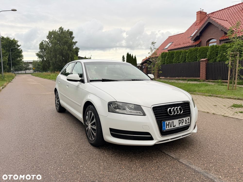 Audi A3 Sportback - 3