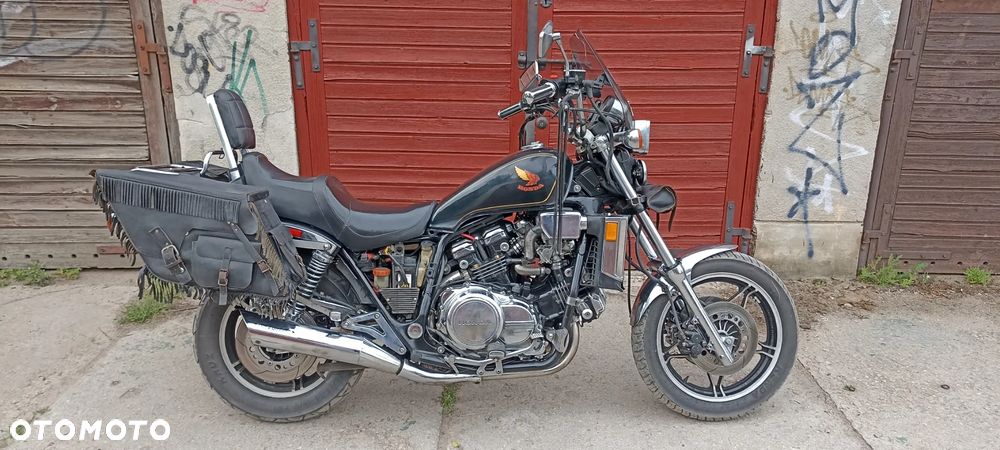 Honda VF - 2