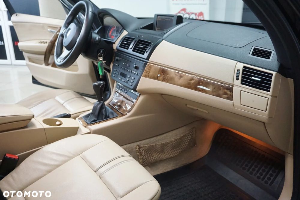 BMW X3 2.0d - 25